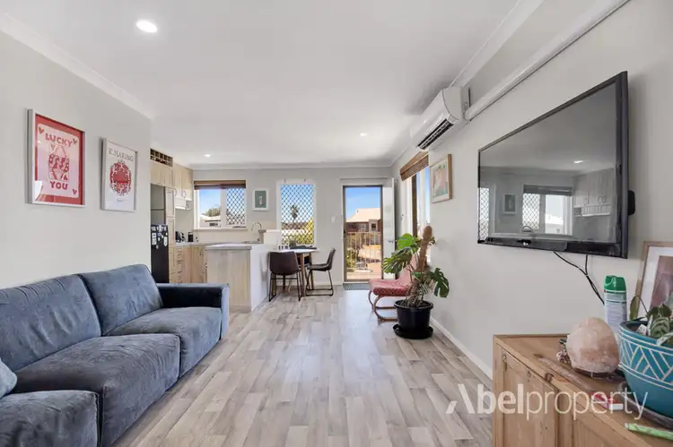 16/4 Sackville Terrace, Scarborough WA 6019
