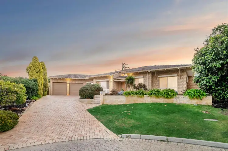 5 Barlow Place, Carine WA 6020