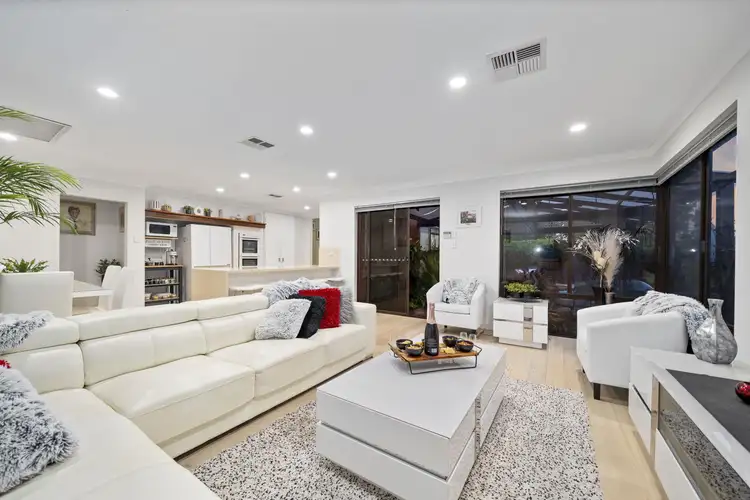 Second view of Homely house listing, 6 Bankend, Duncraig WA 6023