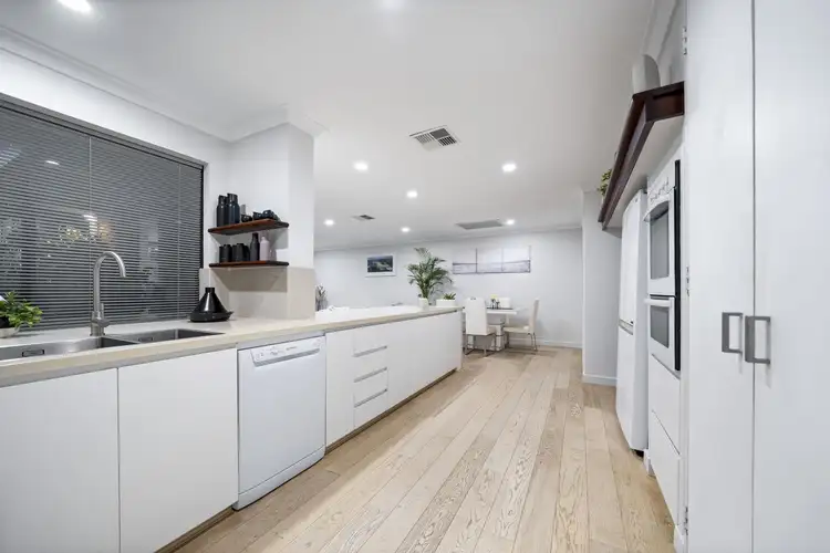 Sixth view of Homely house listing, 6 Bankend, Duncraig WA 6023