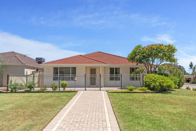 1A Coolburra Court, Gosnells WA 6110