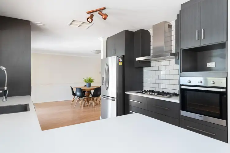 Sixth view of Homely house listing, 4 Agnew Close, Boulder WA 6432