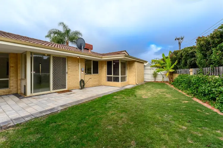 2/30 Peninsula Road, Maylands WA 6051