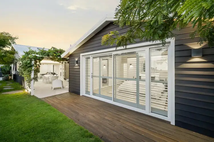 17 Flora Terrace, Watermans Bay WA 6020