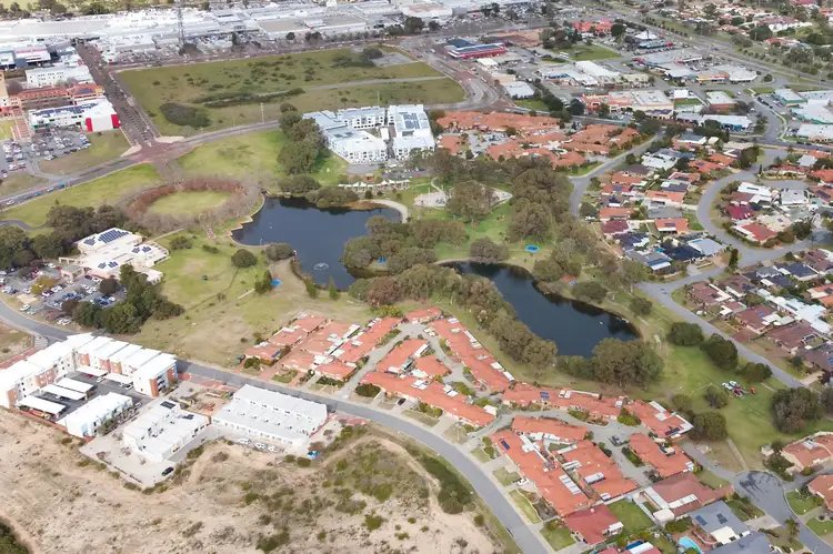 Fourth view of Homely unit listing, 15/12 McNicholl Street, Rockingham WA 6168