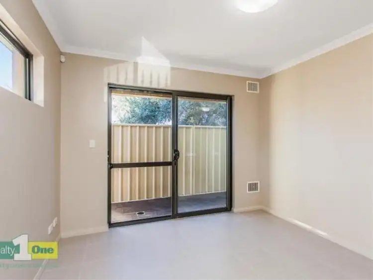 Sixth view of Homely villa listing, 2/33A North Street, Midland WA 6056
