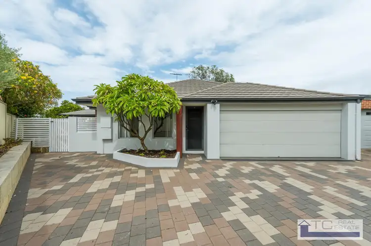 14A Denston Way, Girrawheen WA 6064