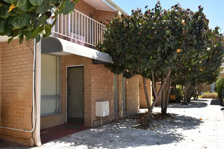 16/321 Harborne Street, Glendalough WA 6016