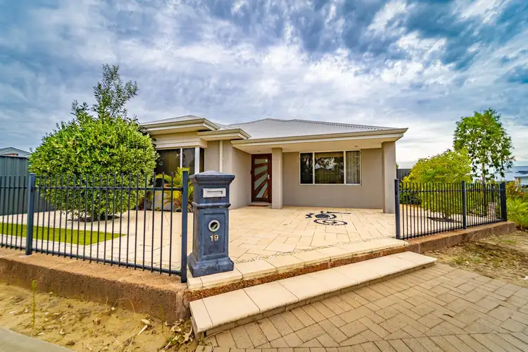 19 Liddard Gardens, Baldivis WA 6171