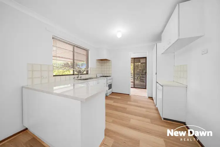 30 Oakleaf Circle, Mirrabooka WA 6061