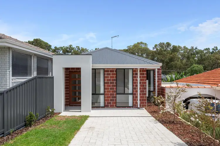 19 ASHBOURNE WAY, Hamilton Hill WA 6163