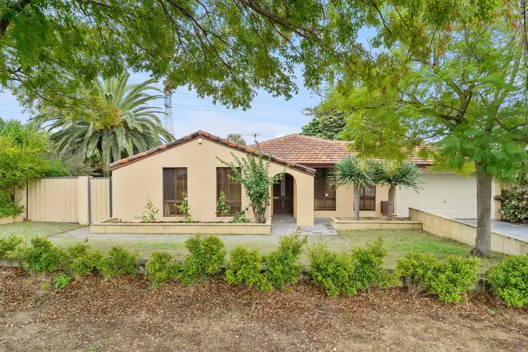 Second view of Homely house listing, 23 Hanrahan Loop, Kardinya WA 6163