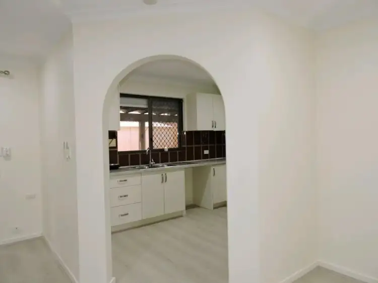 Fifth view of Homely villa listing, 2/9 Durling Place, Kelmscott WA 6111