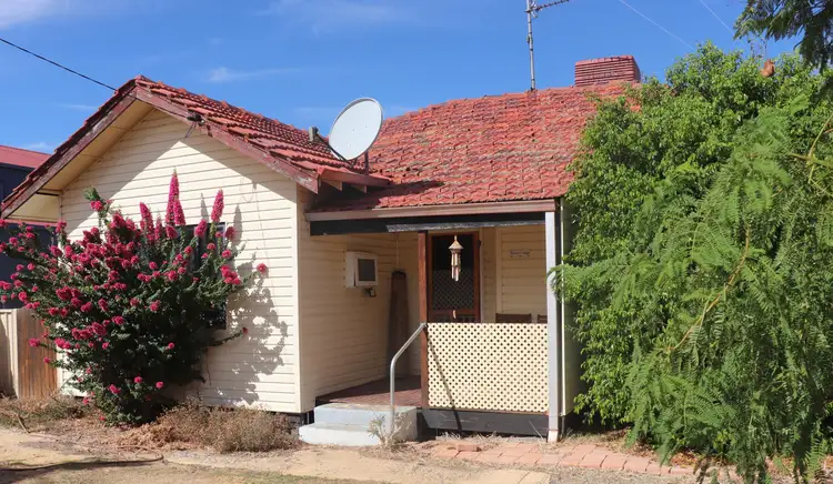 25 Mofflin Street