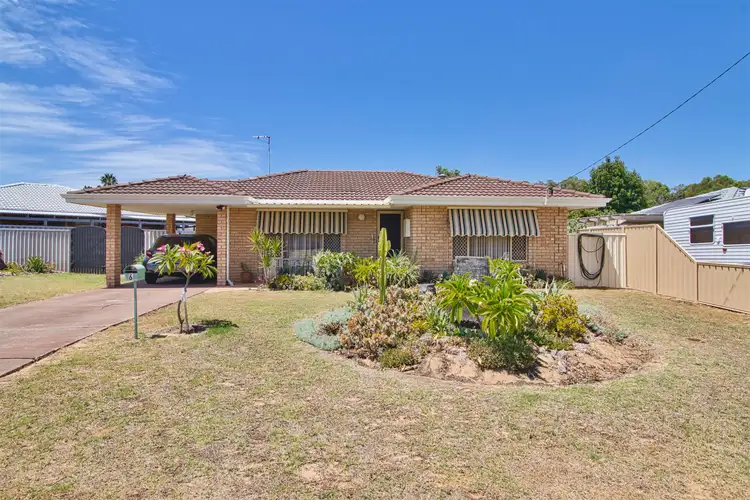 6 Saskatchewan Way, Greenfields WA 6210