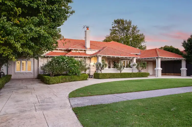 32 Boronia Avenue, Nedlands WA 6009