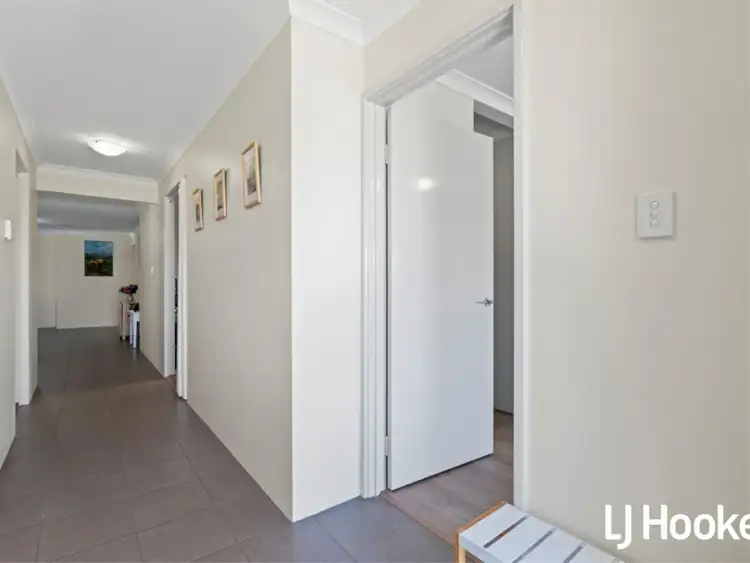 Second view of Homely house listing, 8 Northwood Loop, Thornlie WA 6108