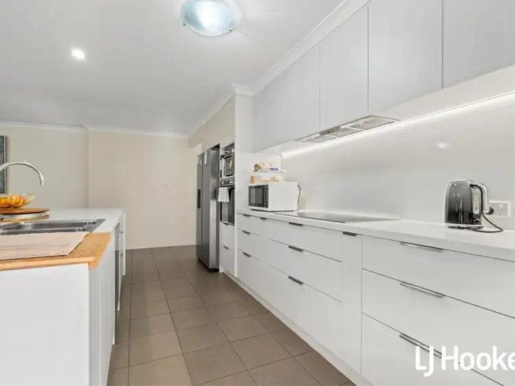 Seventh view of Homely house listing, 8 Northwood Loop, Thornlie WA 6108