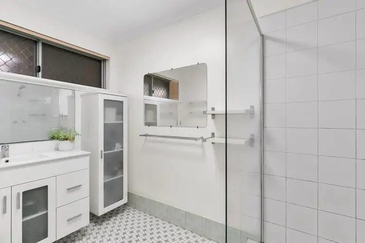Seventh view of Homely semi-detached listing, 2/13 Poplar Street, Willetton WA 6155