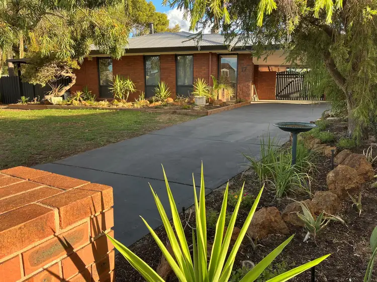 Second view of Homely house listing, 17 Moir Place, Midvale WA 6056
