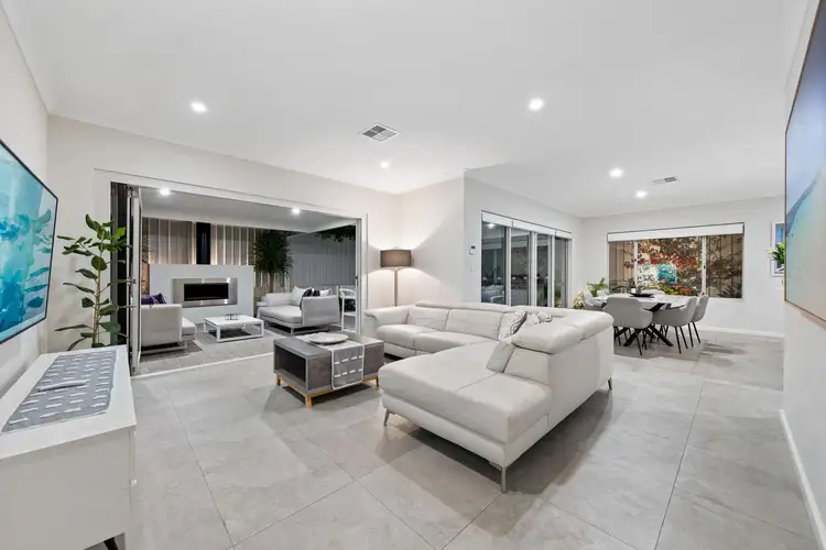 2 Mellor Court, Karrinyup WA 6018