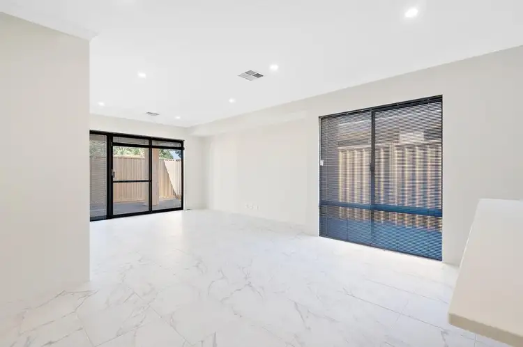Fifth view of Homely house listing, 35 Ashcroft Loop, Wattle Grove WA 6107