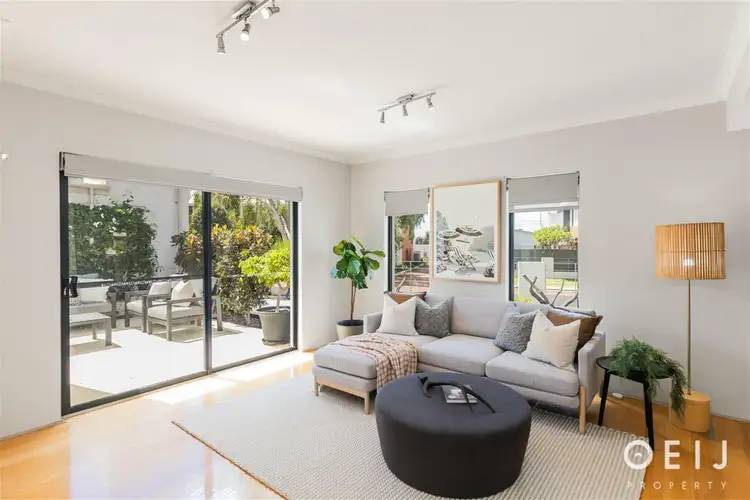 Second view of Homely house listing, 4/27 Noalimba Crescent, Bateman WA 6150