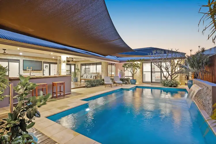 19 Longview Way, The Vines WA 6069