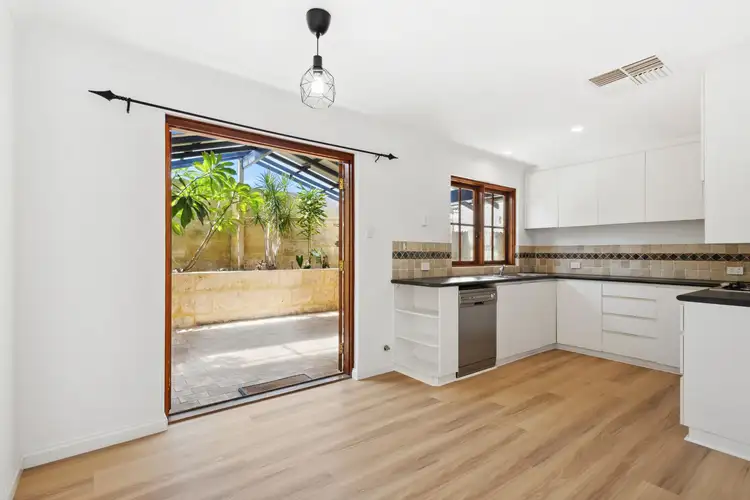 1/53 Calais Road, Scarborough WA 6019