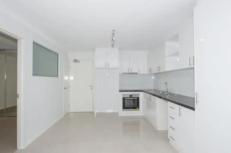 Fifth view of Homely apartment listing, 19/12 Westralia Gardens, Rockingham WA 6168