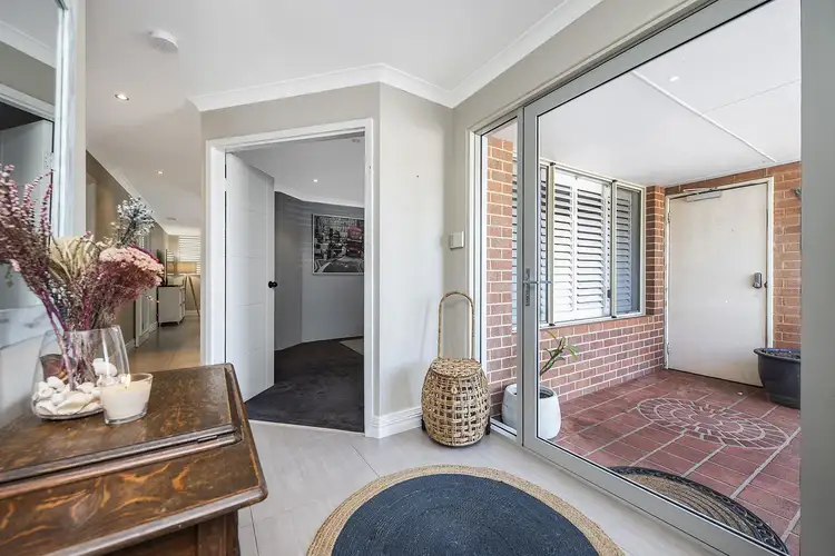 Sixth view of Homely house listing, 4 St Georges Court, Connolly WA 6027