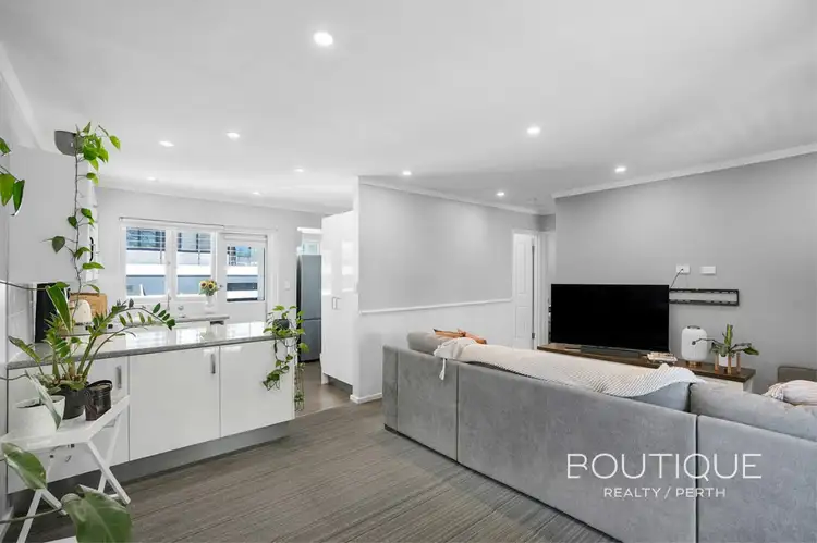 10/9 Pearl Parade, Scarborough WA 6019