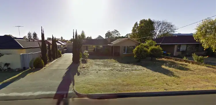10 Stanbury Crescent, Morley WA 6062