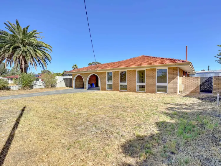 Fourth view of Homely house listing, 14 Waratah Drive, Camillo WA 6111