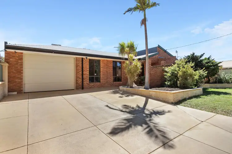 6 Orsett Way, Gosnells WA 6110
