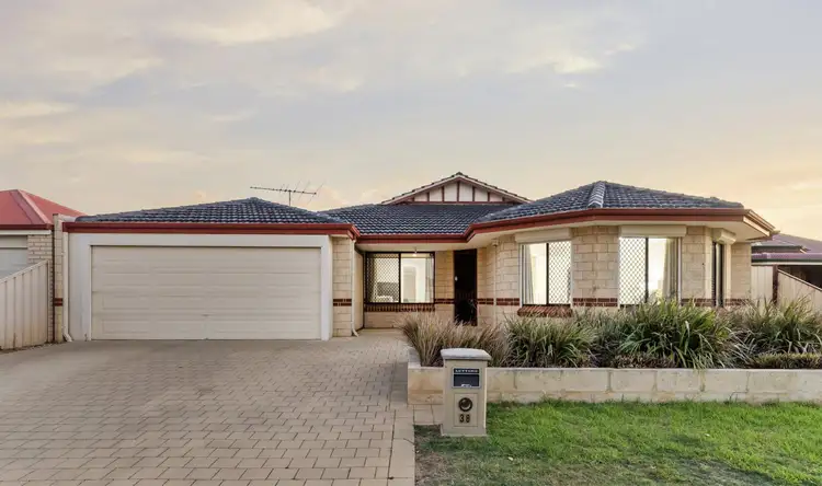 38 Plane Tree Green, Forrestfield WA 6058