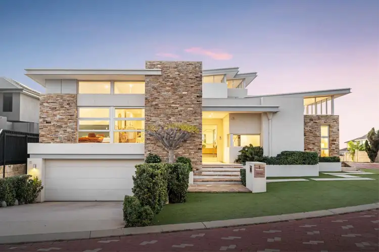 9 Deerfield Place, Iluka WA 6028