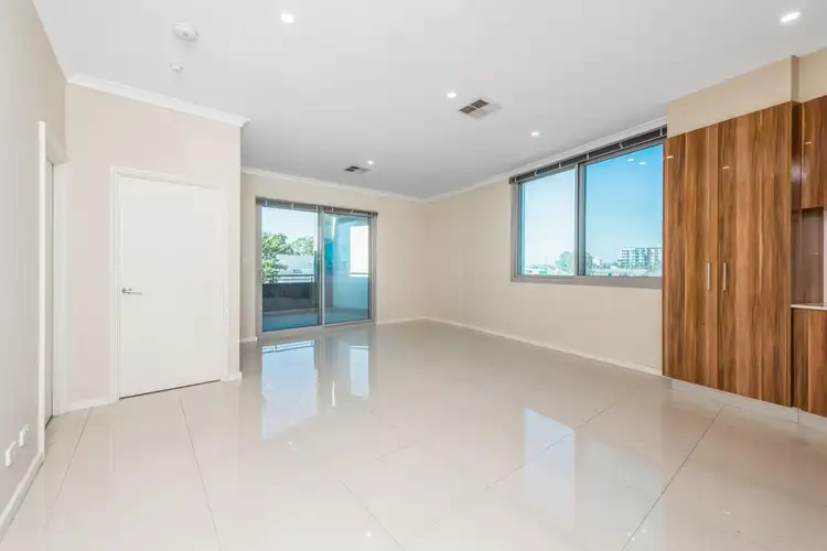 10/2 Edward Street, Perth WA 6000