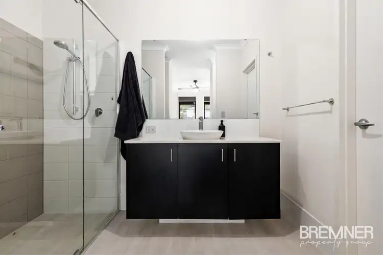 Fifth view of Homely house listing, 8 Sapphire Chase, Wellard WA 6170