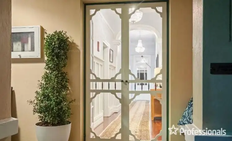 16 Olive Street, Guildford WA 6055
