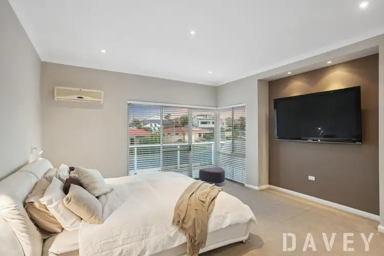 Sixth view of Homely house listing, 6 Channar Rise, Duncraig WA 6023