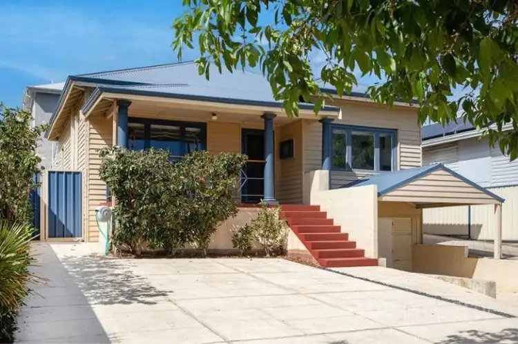 198 Duke Street, Scarborough WA 6019