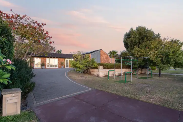 8 Taxal Close, Carine WA 6020