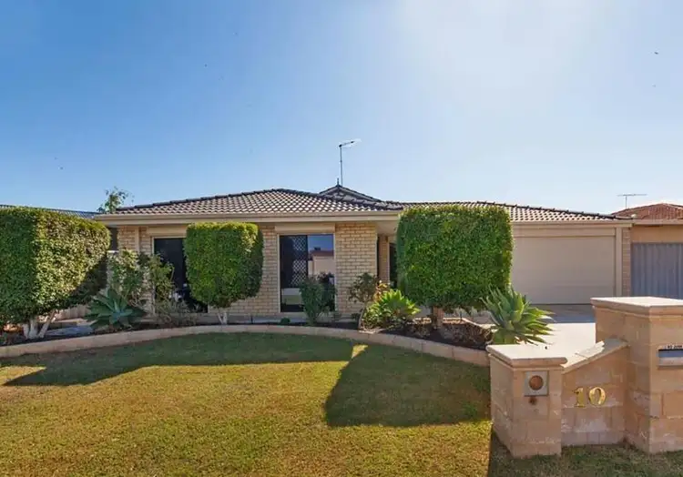 10 Round Hill Drive, Port Kennedy WA 6172