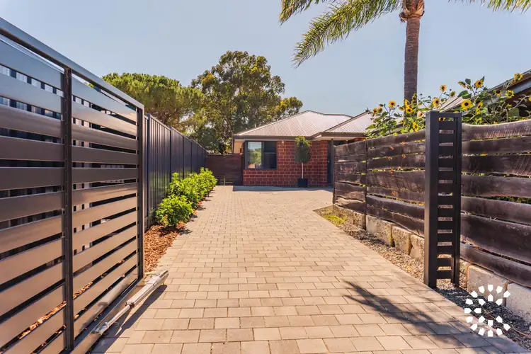 20A Instone Street, Hilton WA 6163