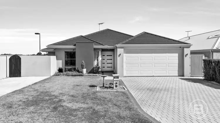 10 Arnside Bend, Waikiki WA 6169