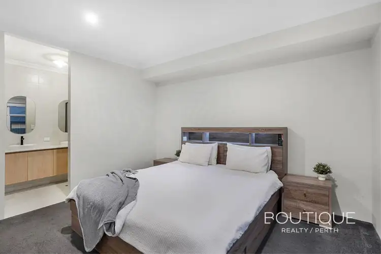 Fifth view of Homely house listing, 4 Ninfa Place, Landsdale WA 6065