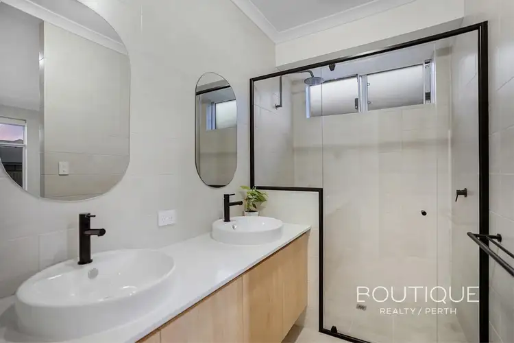 Sixth view of Homely house listing, 4 Ninfa Place, Landsdale WA 6065