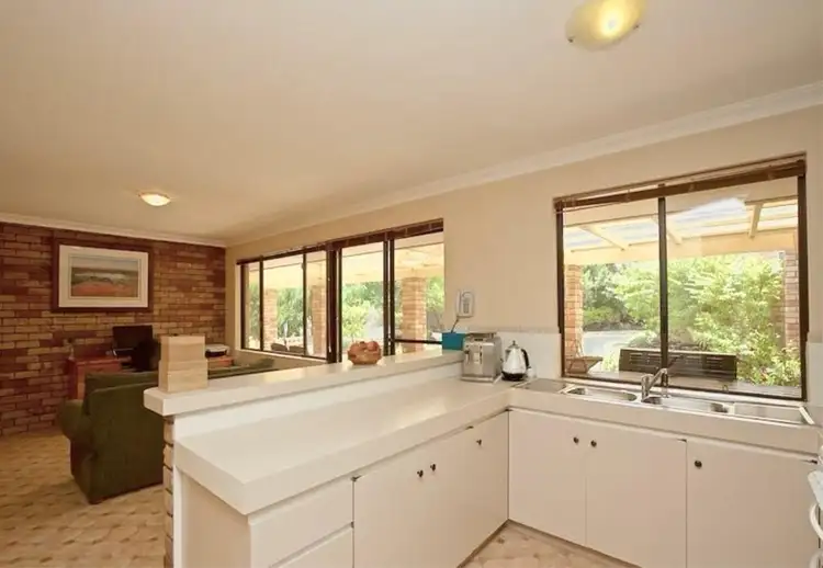 7 Nekaya Way, Duncraig WA 6023