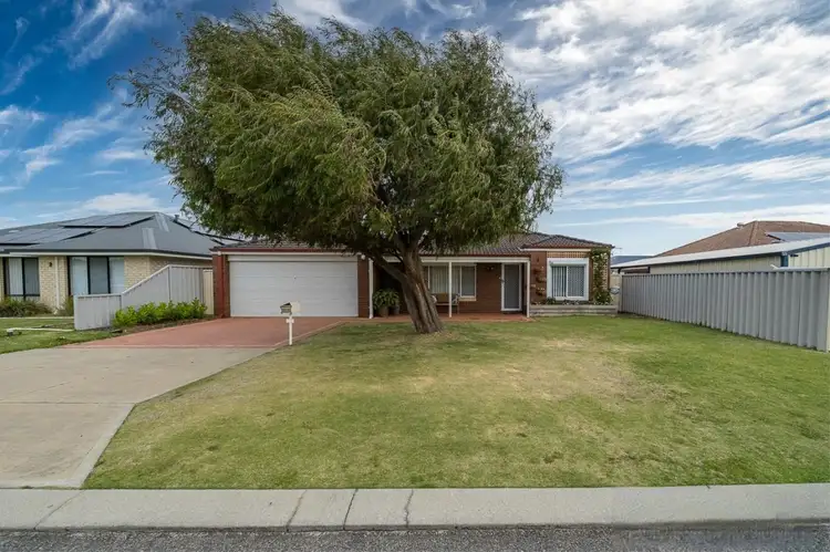 4 Seaspray Place, Waikiki WA 6169